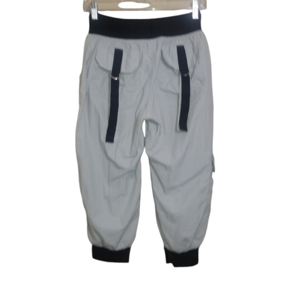 Zumba ultimate orbit cargo capri pants gray black size large - Picture 3 of 10